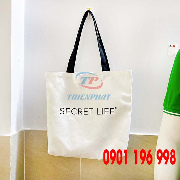 Sản xuất túi vải bố quai xách màu đen